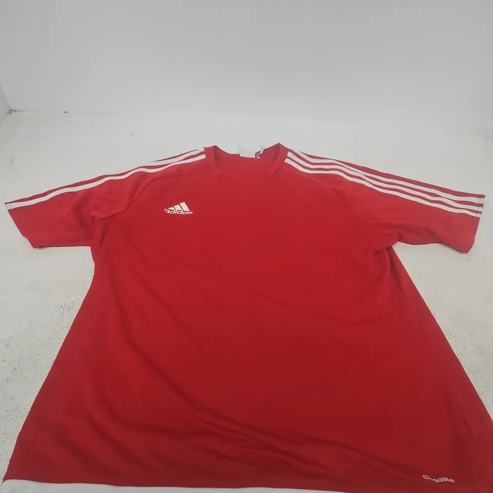 ADIDAS RED SHORT-SLEEVE TOP WITH WHITE STRIPES – L