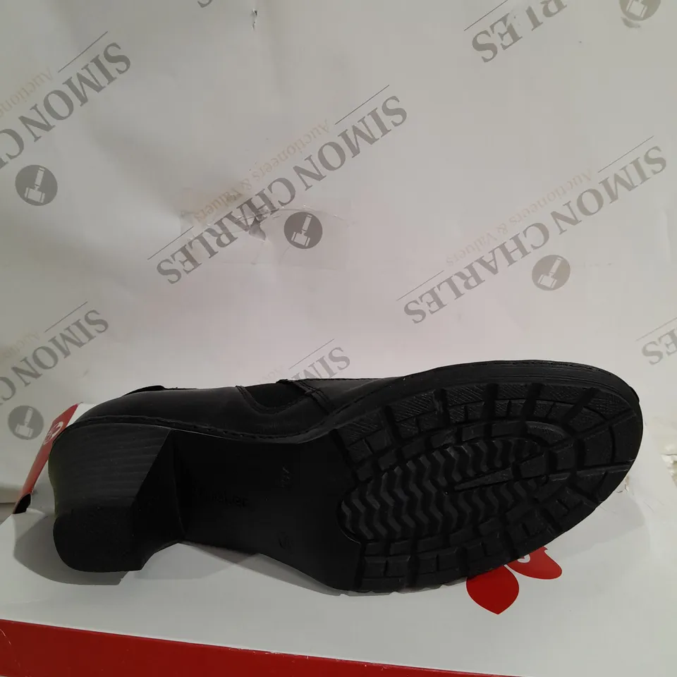 BOXED PAIR OF RIEKER SHOE BOOTS IN BLACK UK SIZE 6.5