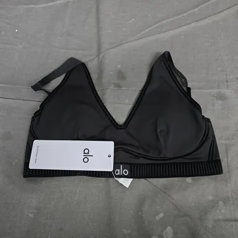 ALO YOGA AIRBRUSH HEART THROB BRA – SNUGGLE UP A-10, BLACK, UK 8