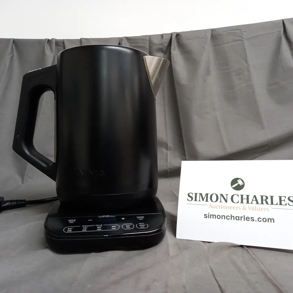 BOXED NINJA PERFECT TEMPERATURE KETTLE KT200UK