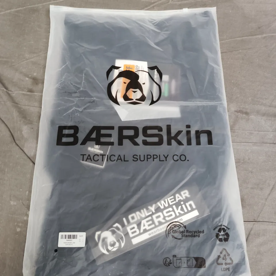 BAGGED BAERSKIN RAIN JACKET IN BLACK - EU LARGE