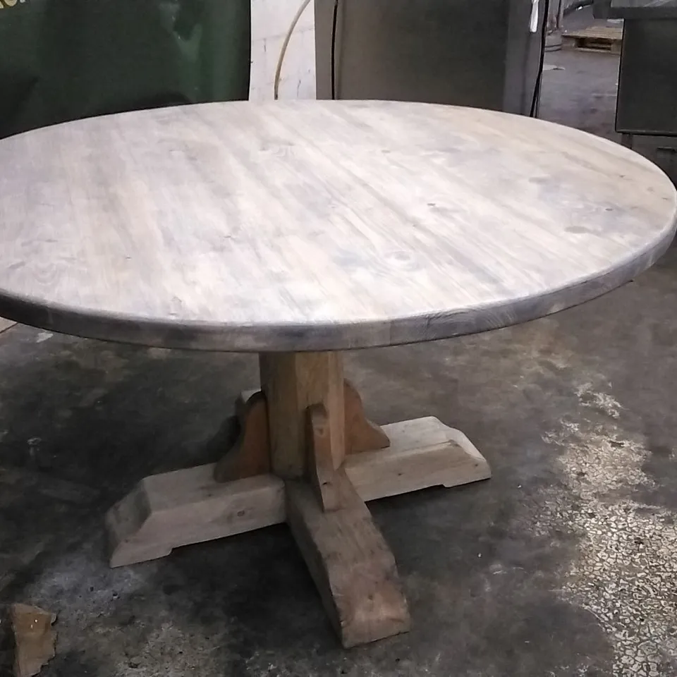 DESIGNER SOLID PINE ROUND DINING TABLE WITH PEDESTAL 