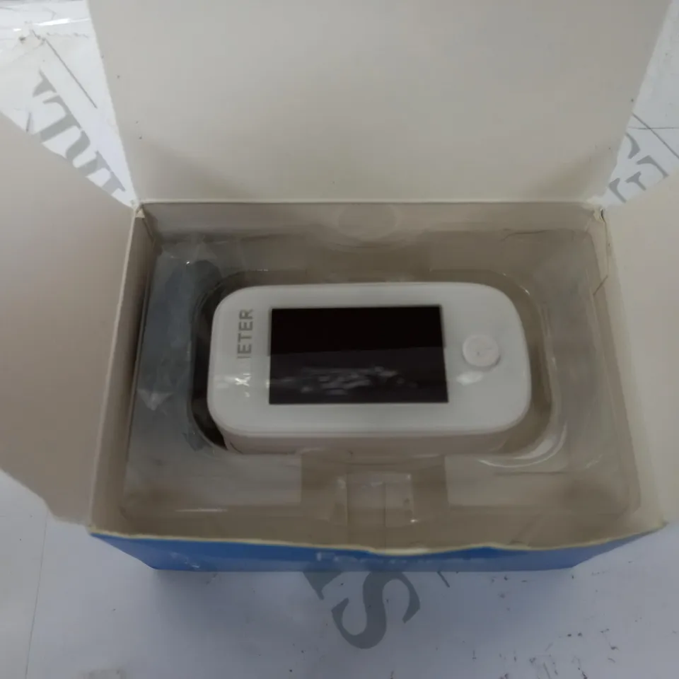 BOXED PULSE OXIMETER