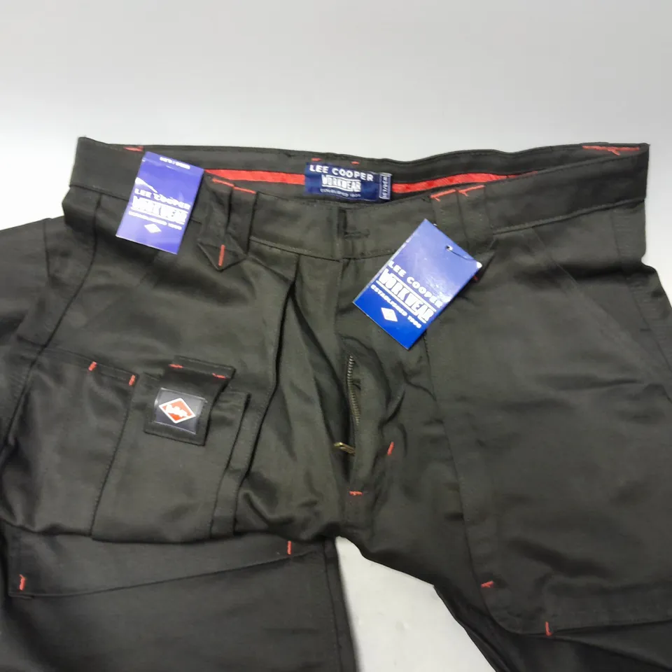 LEE COOPER WORKWEAR BLACK TROUSERS W34/L31