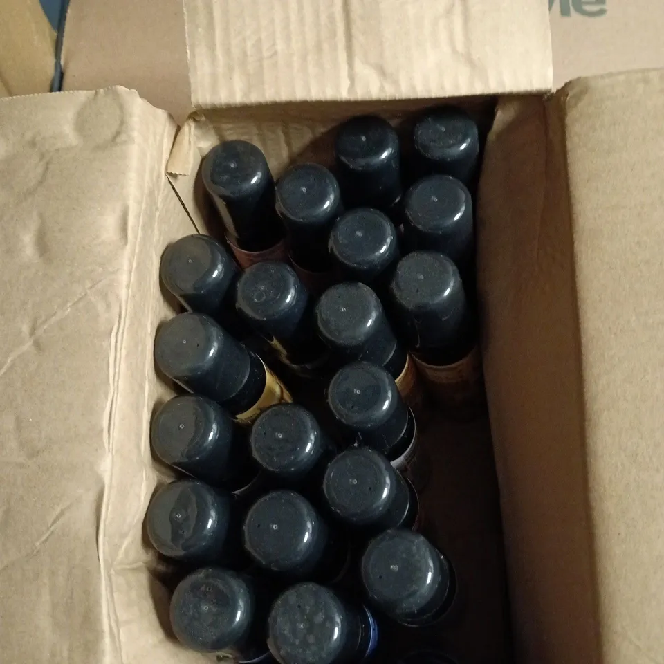 BOX OF APPROXIMATELY 20 ASSORTED MATRIX BLOW DRY TEMP COLOUR 