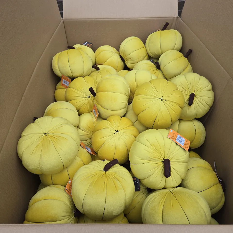 BOX OF APPROXIMATELY 100 HOBBYCRAFT PLUSH PUMPKIN – YELLOW