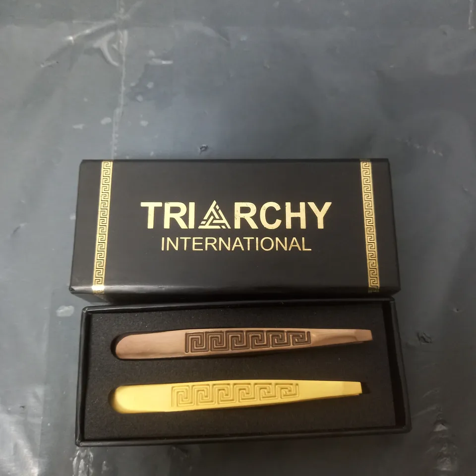 LOT OF 10 TRIARCHY INTERNATIONAL PREMIUM TWEEZER SET