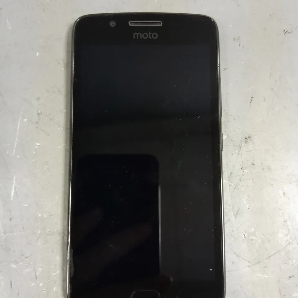 MOTOROLA MOTO SMARTPHONE - MODEL UNSPECIFIED 