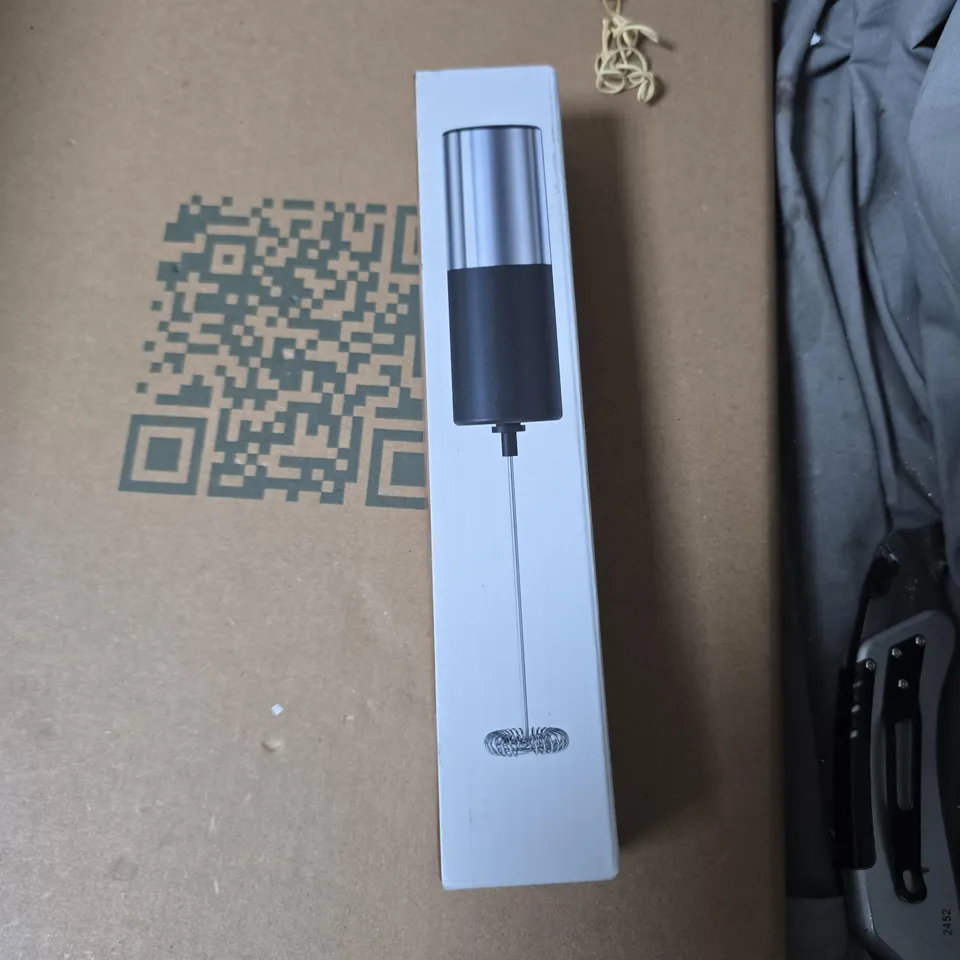 TOTE OF APPROXIMATELY 15 ASSORTED ITEMS TO INCLUDE: MILK FROTHER