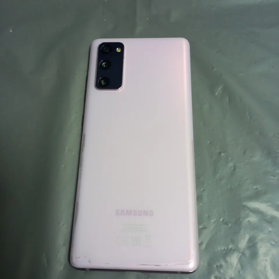 SAMSUNG GALAXY S20 FE IN CLOUD LAVENDER