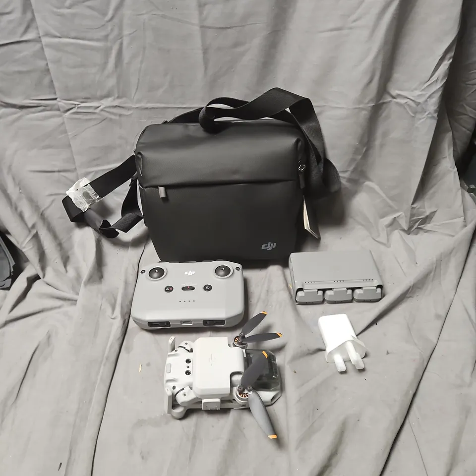 DJI MINI 2 DRONE FLY MORE COMBO WITH CONTROLLER AND CARRY BAG 