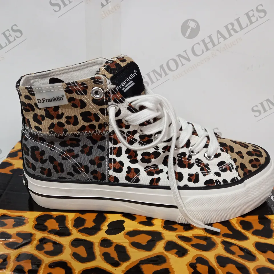 D.FRANKLIN PATCHWORK CANVAS TRAINERS - SIZE EU39