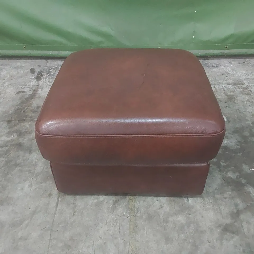 QUALITY DESIGNER ITALIAN MADE PINTURICCHIO LEATHER UPHOLSTERED SQUARE FOOTSTOOL