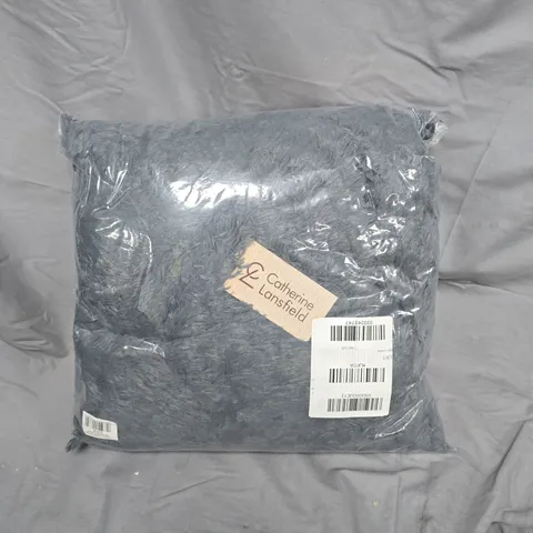 CATHERINE LANSFIELD CUDDLY CUSHION 45X45 CM – 100% POLYESTER, GREY