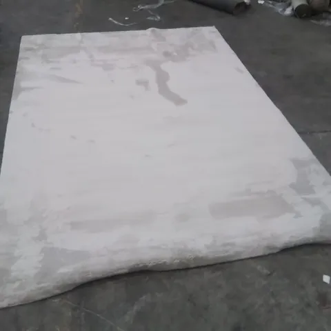 QUALITY DESIGNER AREA RUG - APPROXIMATELY 230X195CM