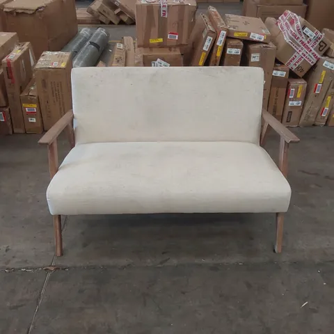 QUALITY DESIGNER HOWTON SOFA