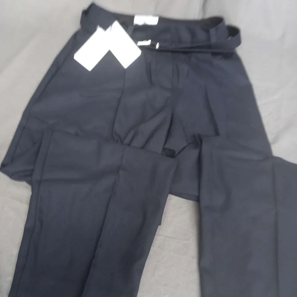 REISS PETITE BELTED TROUSERS IN NAVY - UK 8