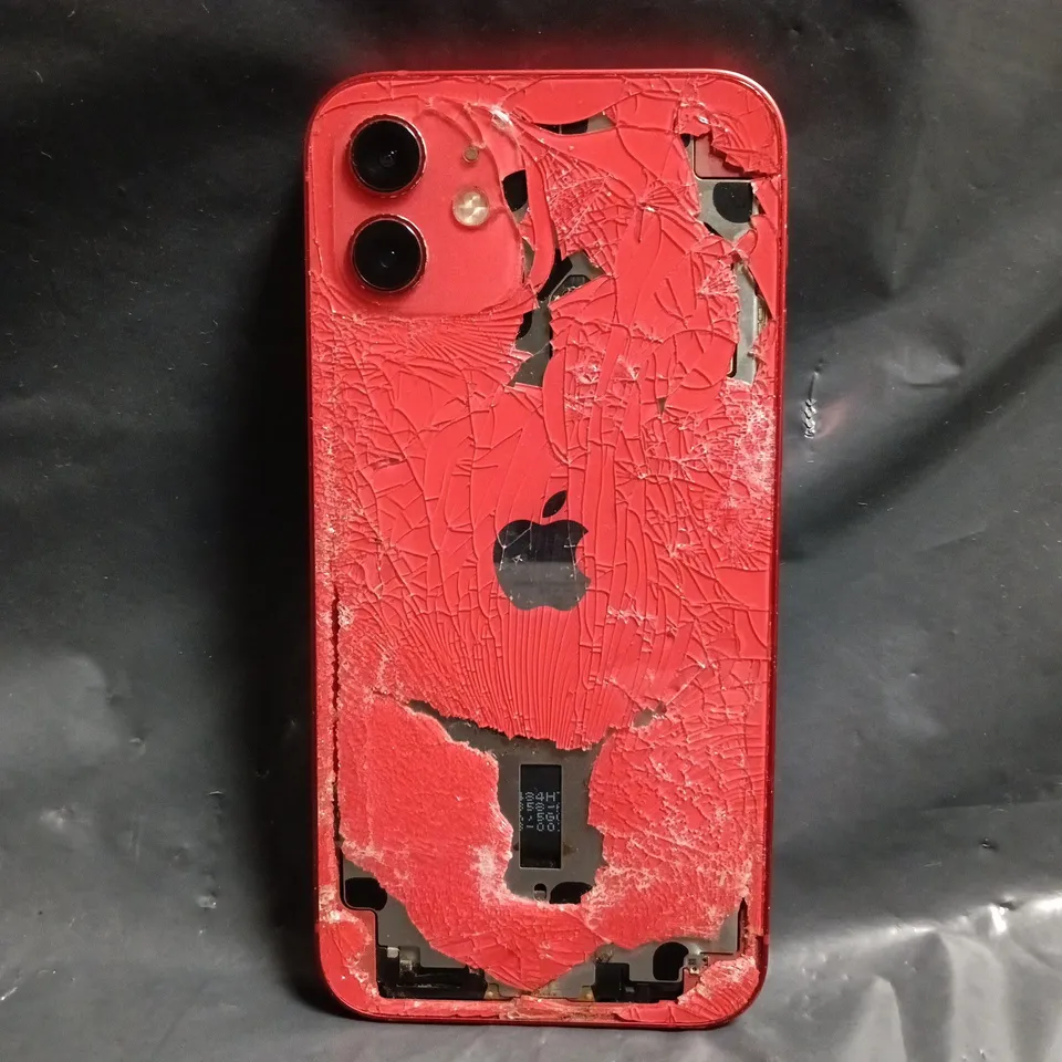 APPLE IPHONE 12 IN RED
