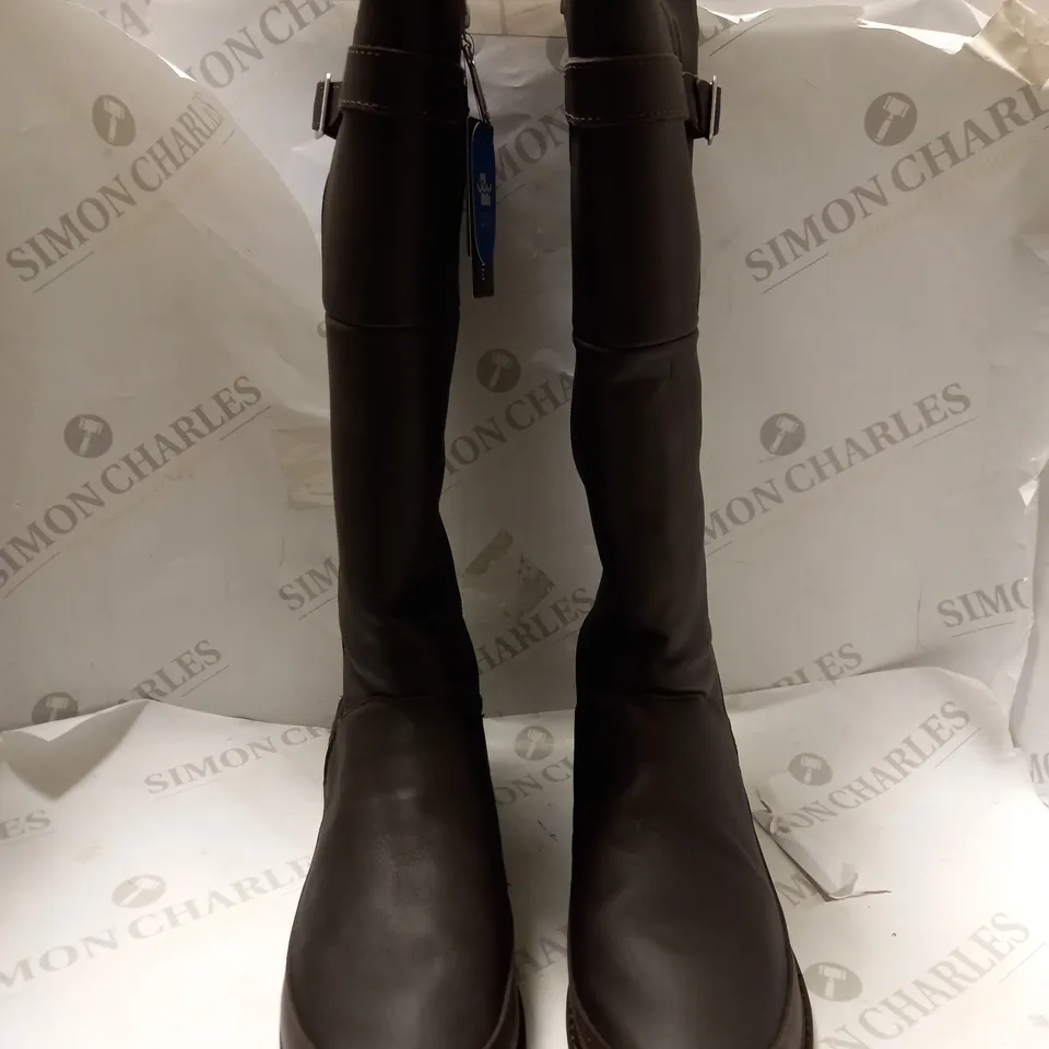 EMU AUSTRAILIA NATASHA ESPRESSO LEATHER BOOTS - SIZE 7