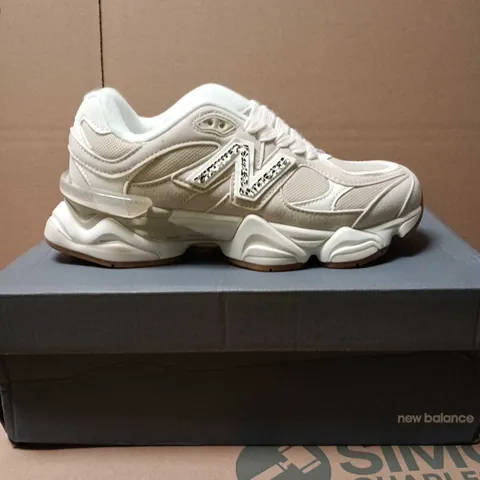 NEW BALANCE TRAINERS – CREAM/OFF-WHITE SIZE 5.5