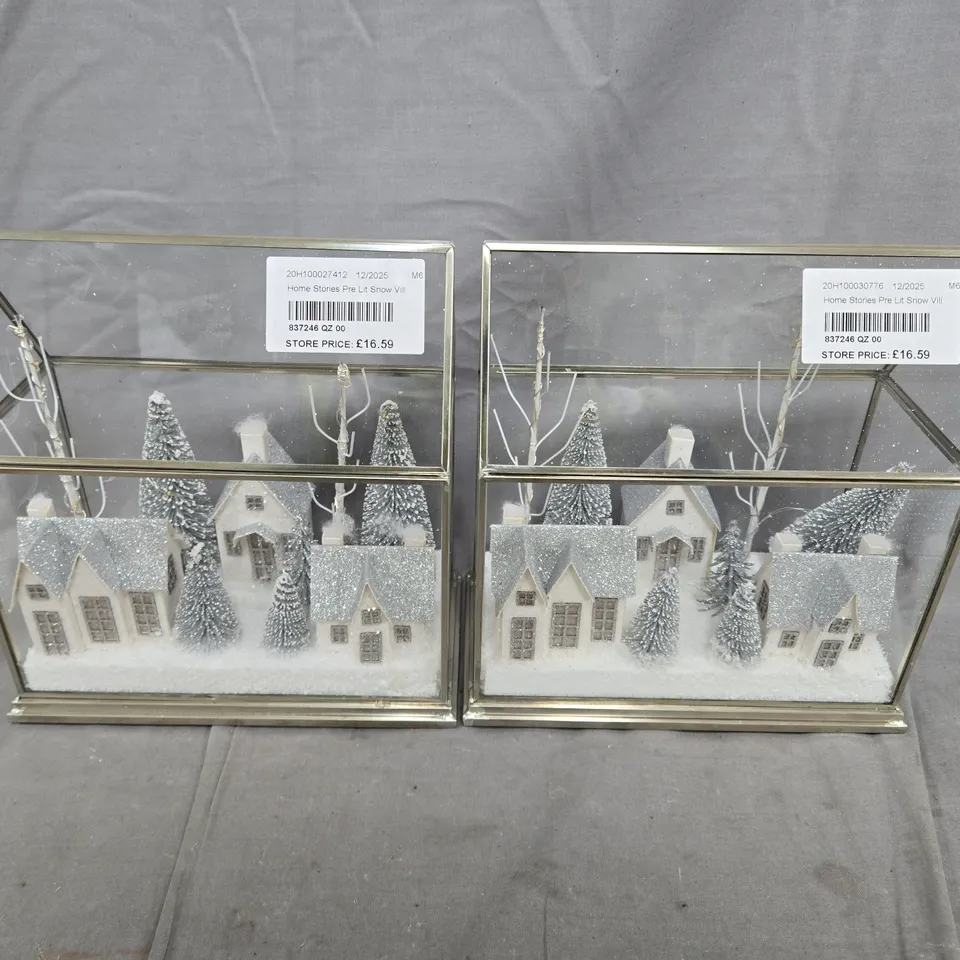 BOX OF APPROXIMATELY 10 ASSORTED HOUSEHOLD ITEMS TO INCLUDE FESTIVE VILLAGE SCENE, ETC - COLLECTION ONLY