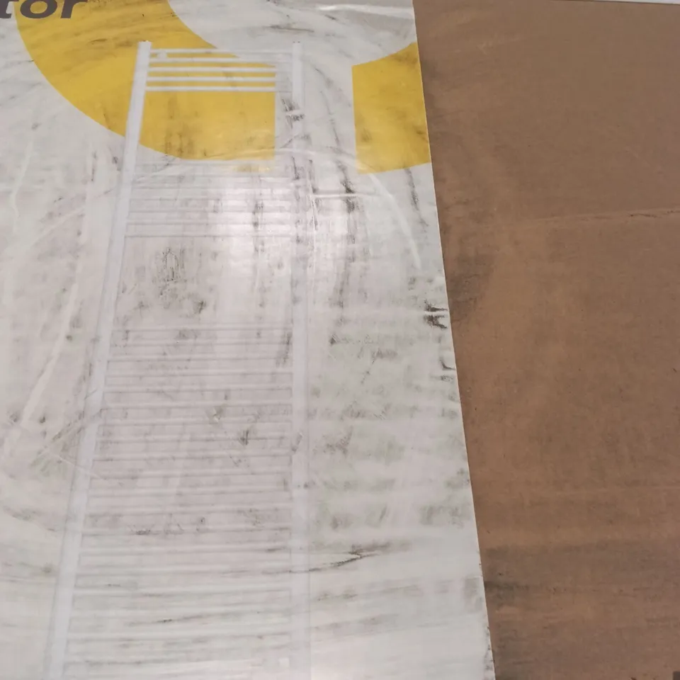 PALLET CONTAINING APPROXIMATELY 14 CURVED TOWEL RADIATORS