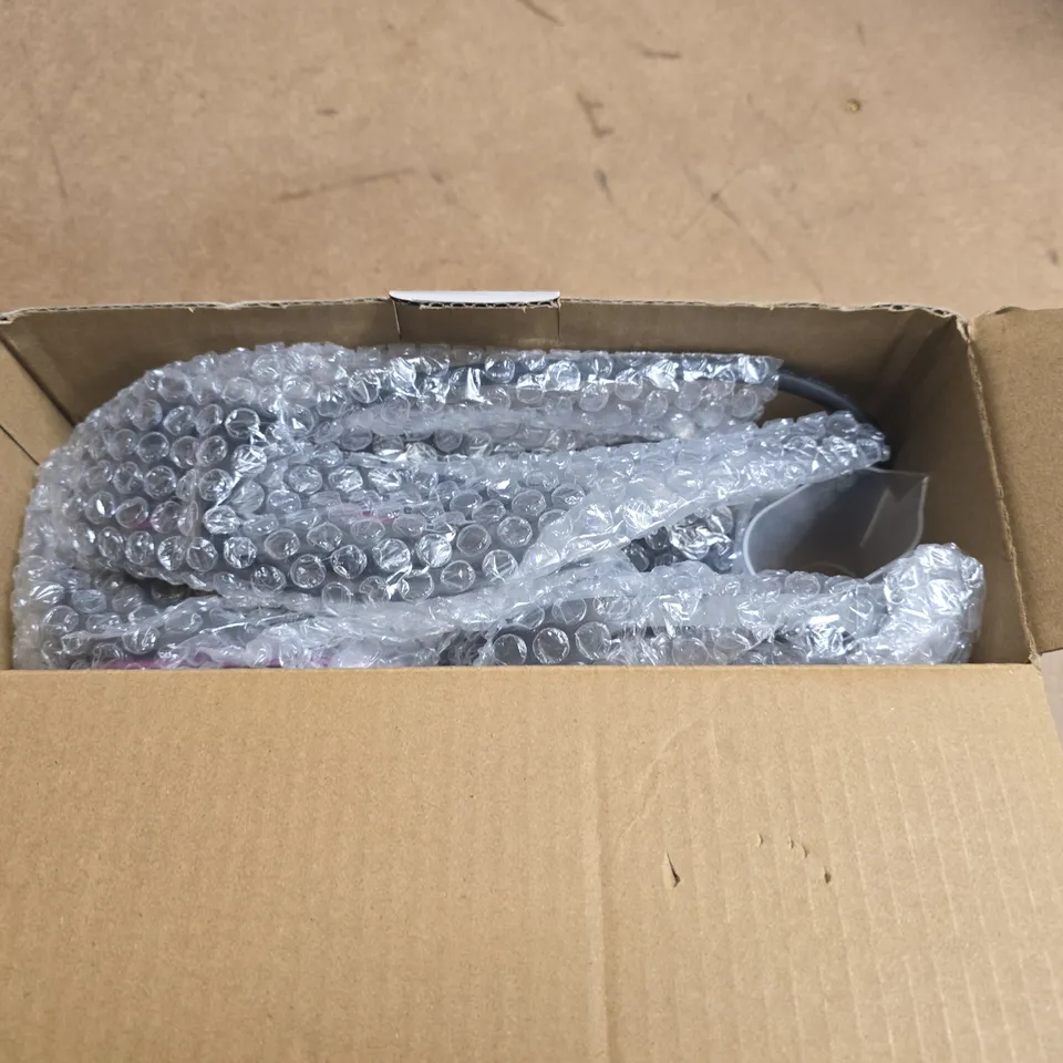 BOXED LIVMORE HANDHELD STEAM IRON