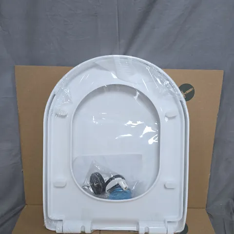 BOXED AND SEALED TOILET SET 