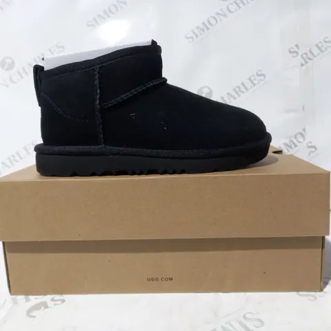 BOXED PAIR OF UGG KIDS CLASSIC ULTRA MINI SHOES IN BLACK UK SIZE 12