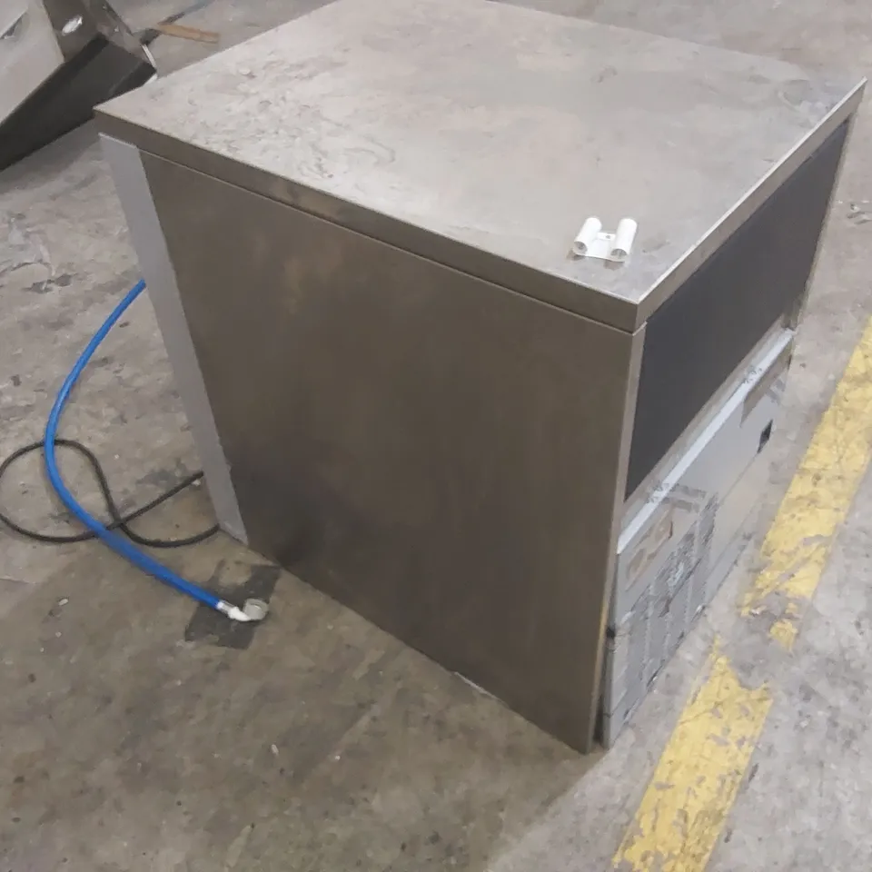 DCG90-20A R290 SELF CONTAINED GRANULAR ICE MAKER