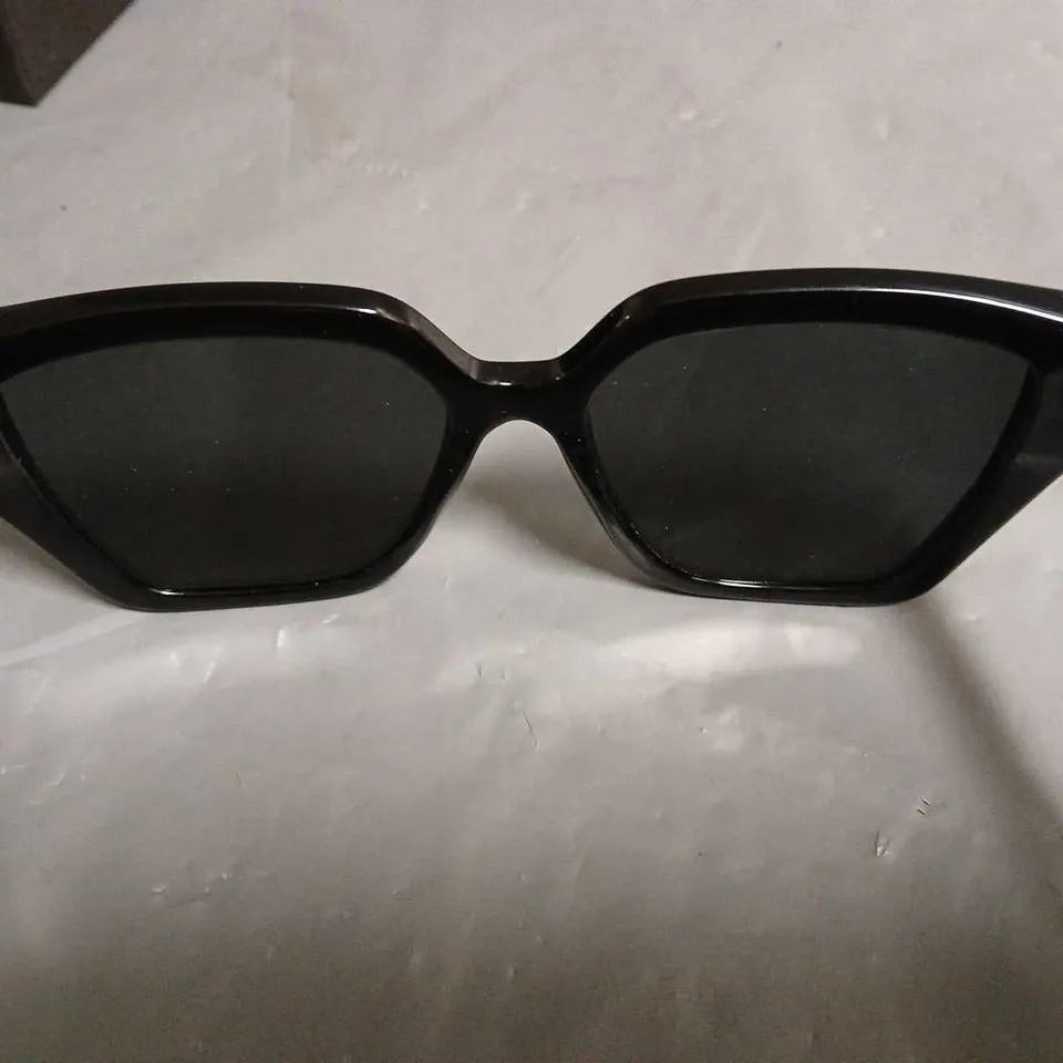 BOXED PAIR OF DOLCE & GABBANA BLACK FRAMED GLASSES