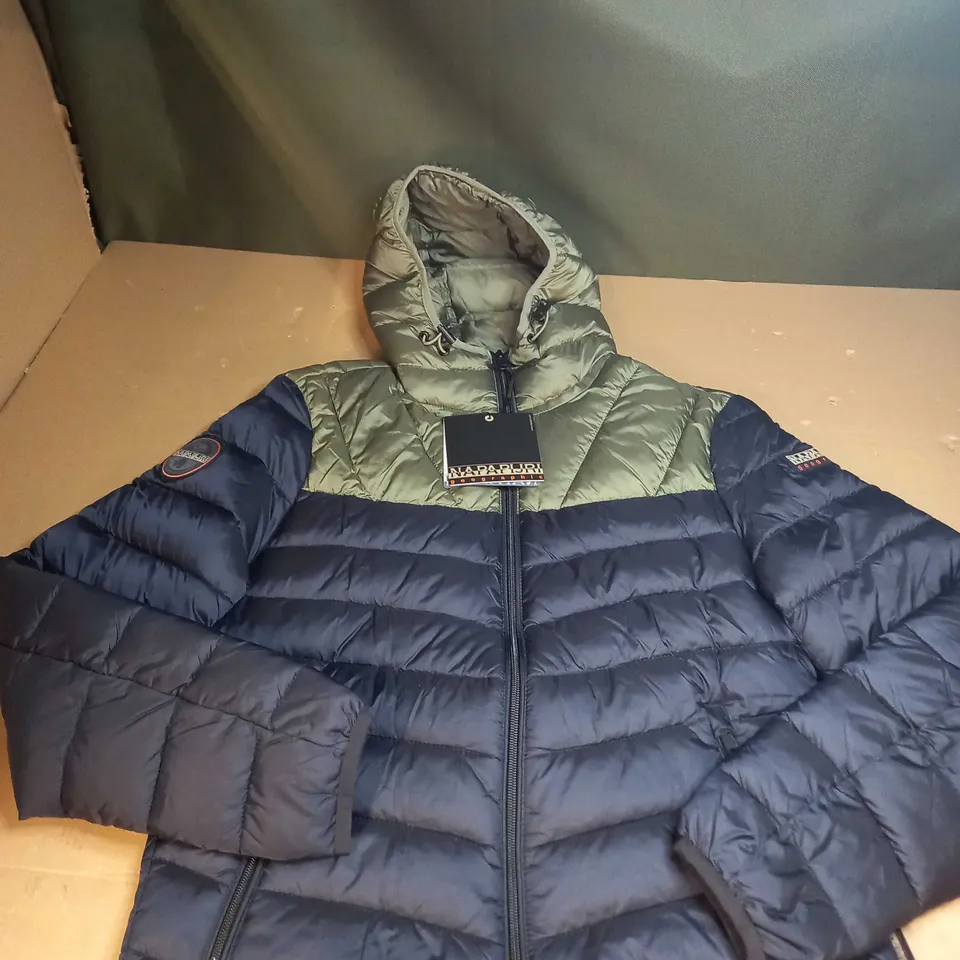NAPAPIJRI PUFFA COAT SIZE XS