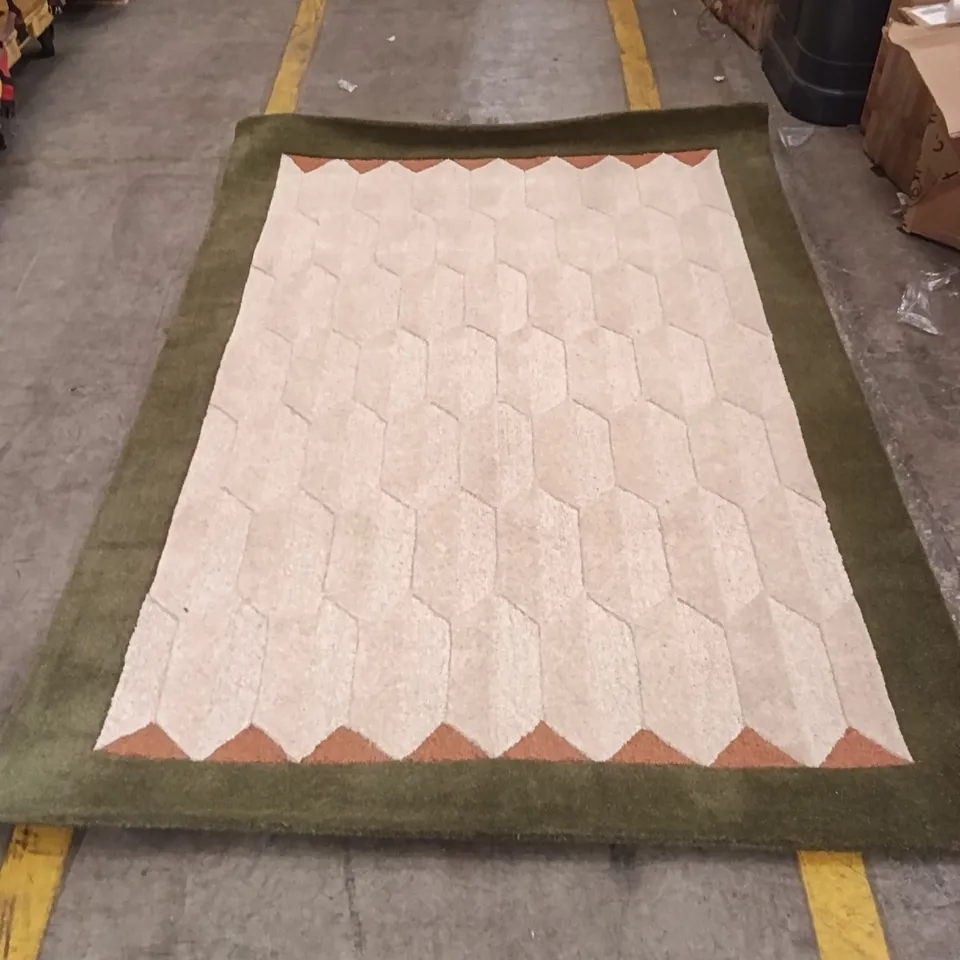 RECTANGULAR RUG WITH OLIVE-GREEN BORDER AND CREAM HEXAGONAL PATTERN 230 CM X 160 CM