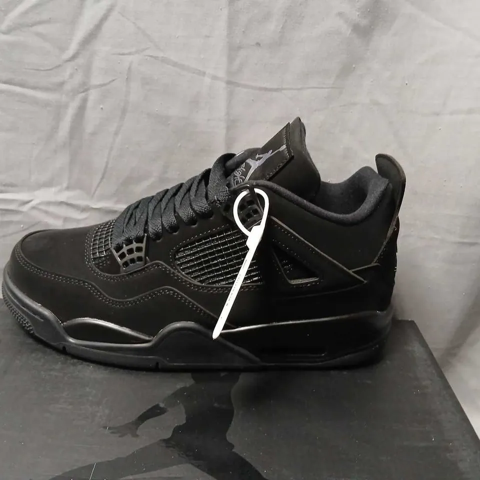 AIR JORDAN 4 RETRO – BLACK/WOLF GREY, MEN'S US9 (UK8) SNEAKERS