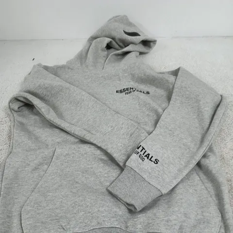 FEAR OF GOD ESSENTIALS HOODIE – GREY, UK M