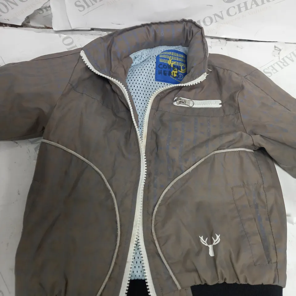 LOT OF CLOTHES APPROXIMATELY 30 ITEMS TO INCLUDE M&S TROUSERS, BABY TU SETS, POLO SHIRTS ETC