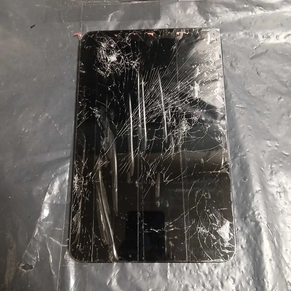 NOKIA TA-137 TABLET – BLUE (DAMAGED FRONT SCREEN)