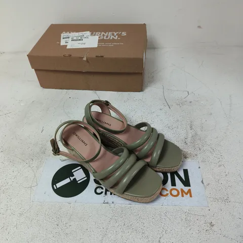 JD WILLIAMS WOMEN'S OLIVE GREEN STRAPPY ESPADRILLE SANDALS – UK 8 (8E WIDTH)