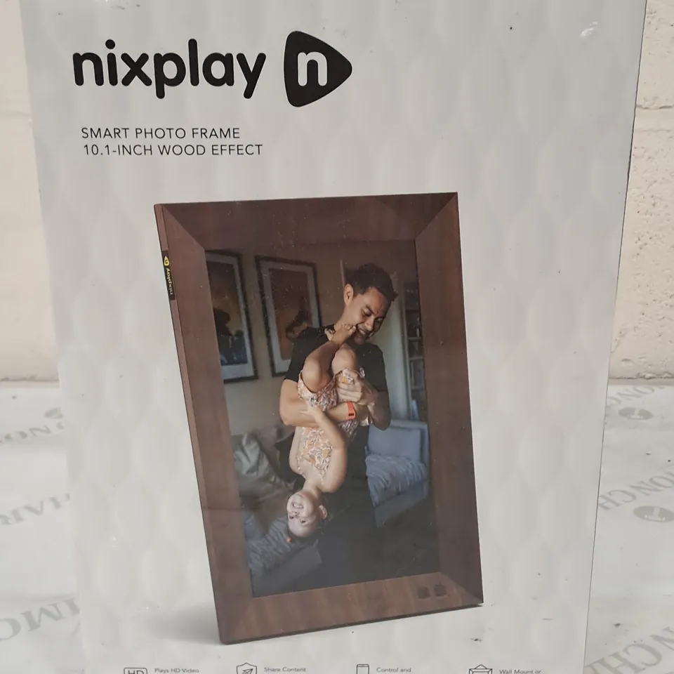 SEALED NIXPLAY SMART PHOTO FRAME 10.1" WOOD EFFECT 