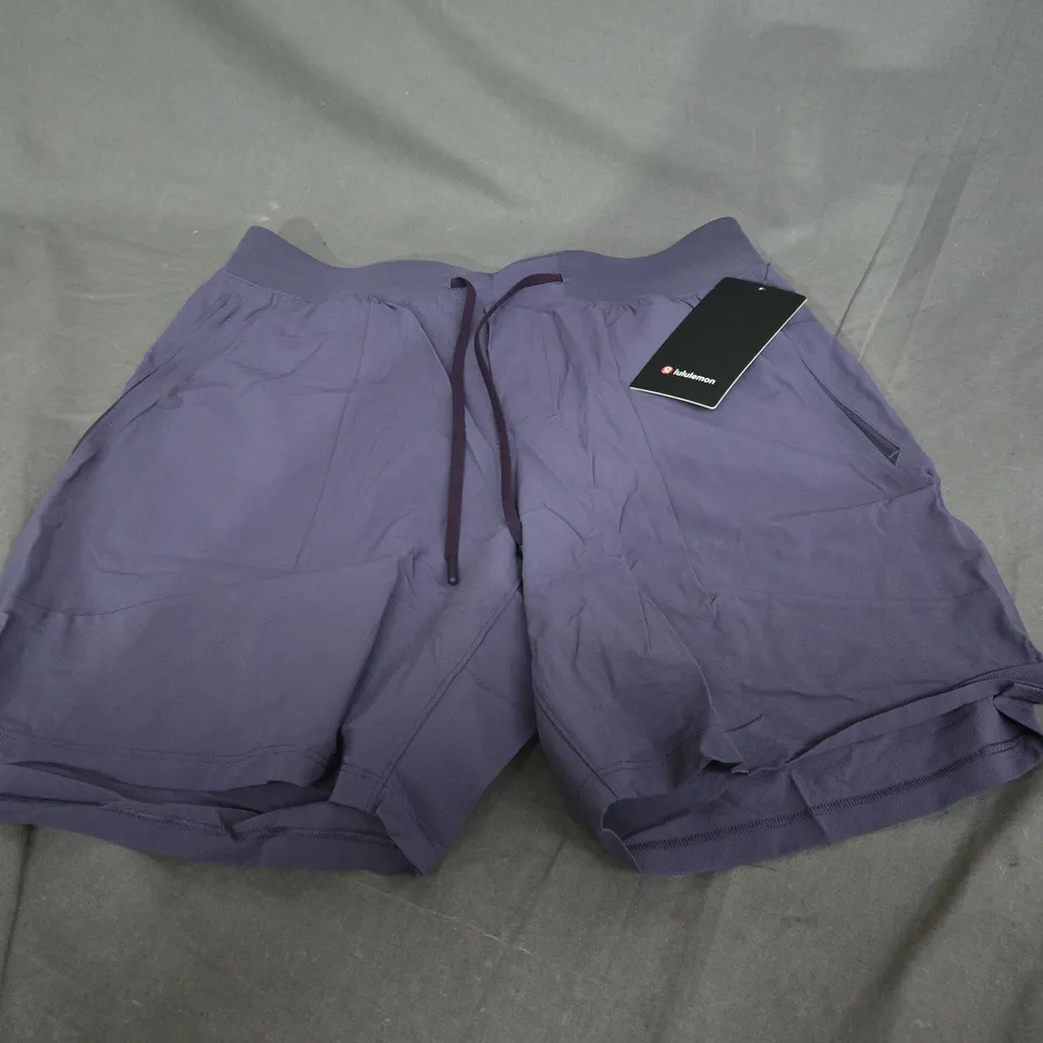 LULULEMON LICENSE TO TRAIN SHORTS - M