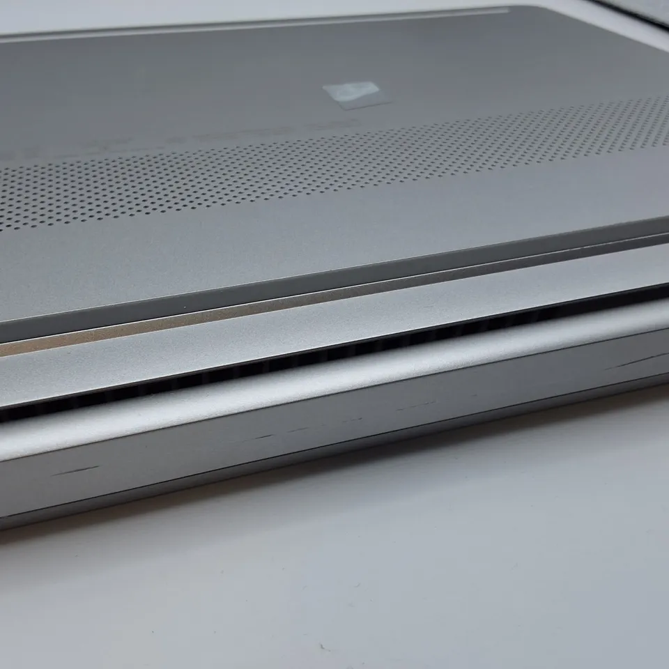 UNBOXED HP AMD RYZEN 5 LAPTOP IN SILVER - 15S-EQ2144AU