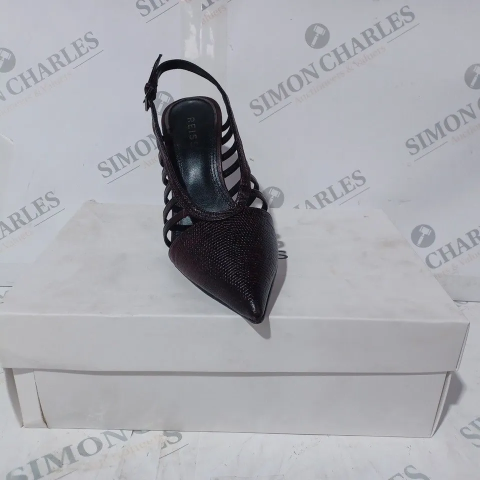 BOXED PAIR OF REISS DAPHNE SLINGBACK HEELS IN POMEGRANATE UK SIZE 3