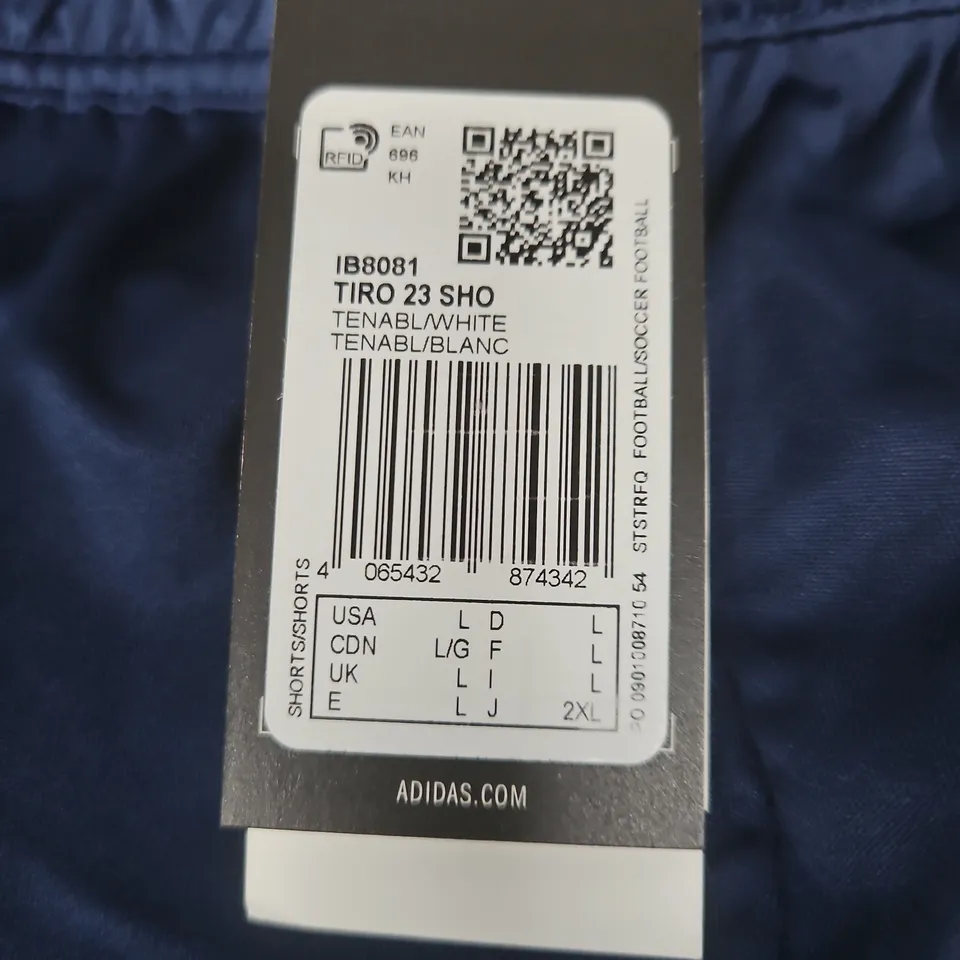 ADIDAS BLUE SHORTS SIZE LARGE