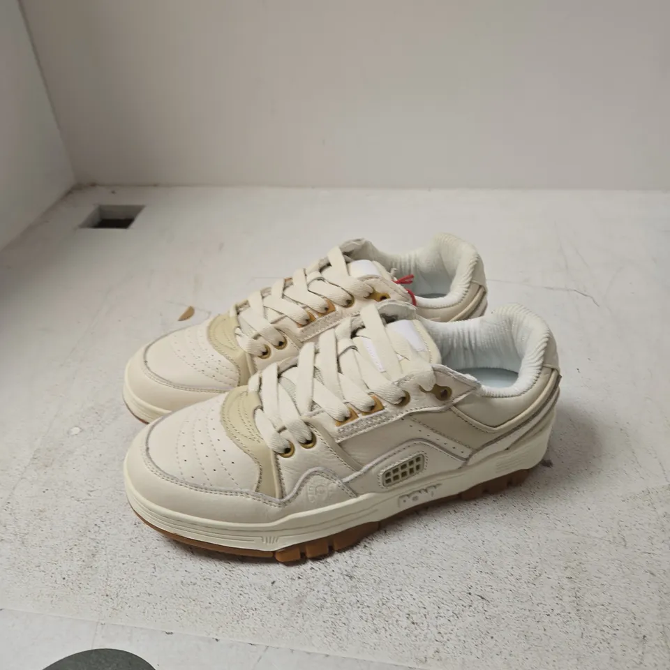 PONY SNEAKERS – WHITE/CREAM – UK 7 