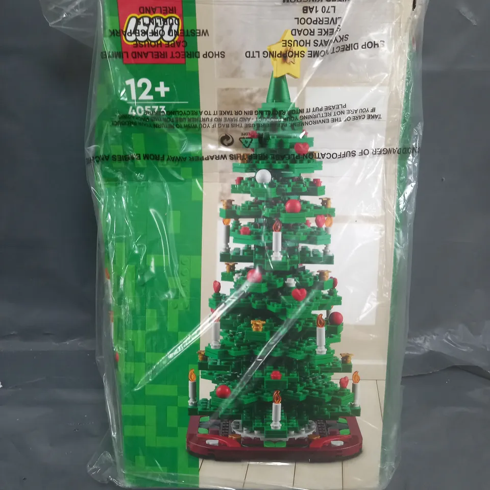 BOXED LEGO CHRISTMAS TREE 2IN1 SET 40573