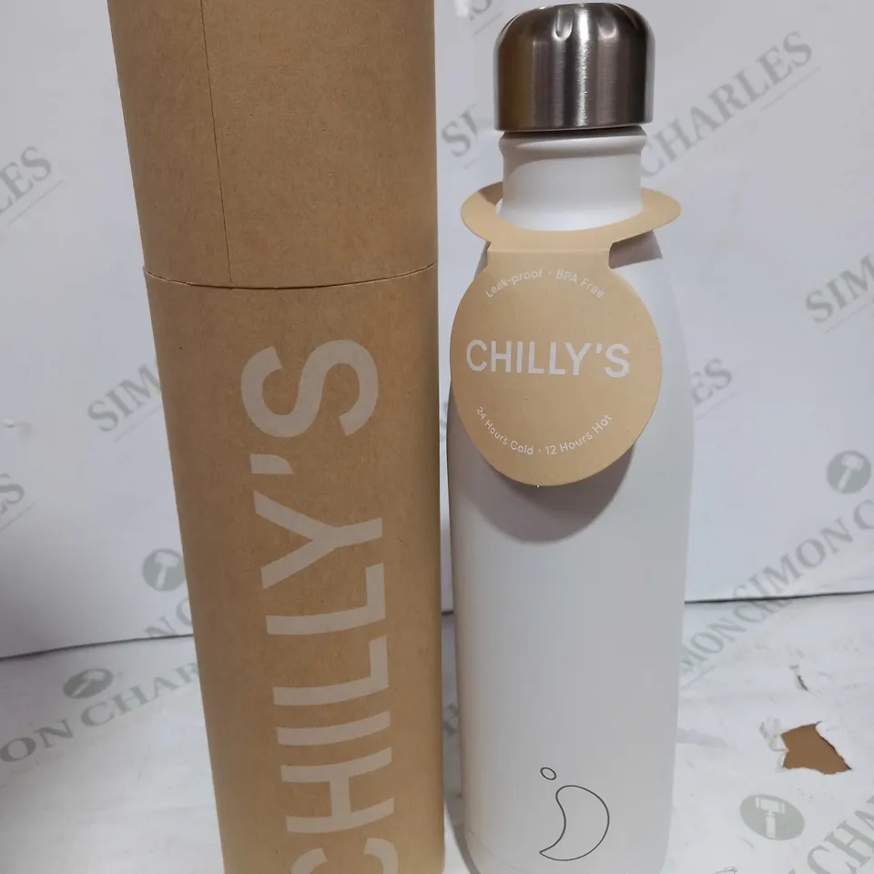 MONOCHROME CHILLY'S BOTTLE