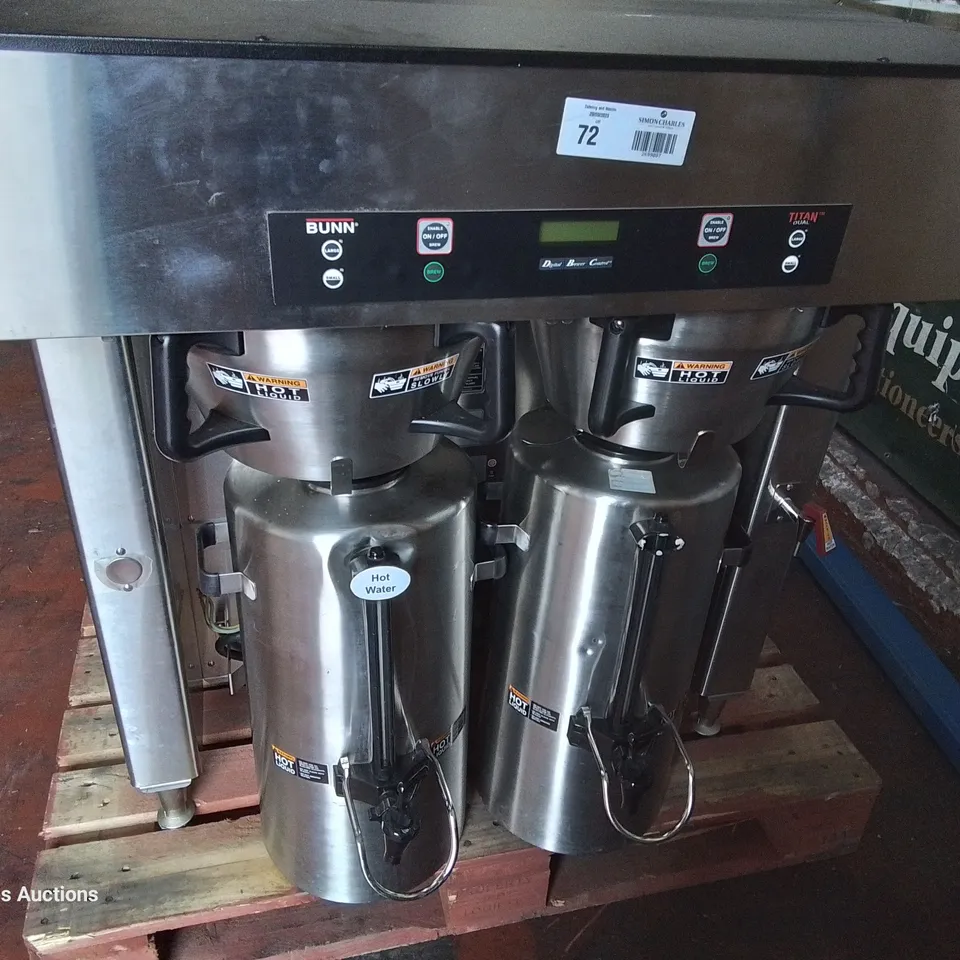 BUNN DUAL TITAN COMMERCIAL COFFEE BREWER WITH TWIN URNS