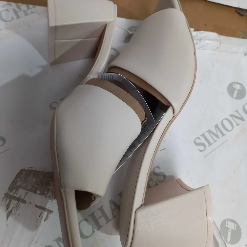 STRADIVARIUS BLOCK HEEL SHOES, CREAM - SIZE 7