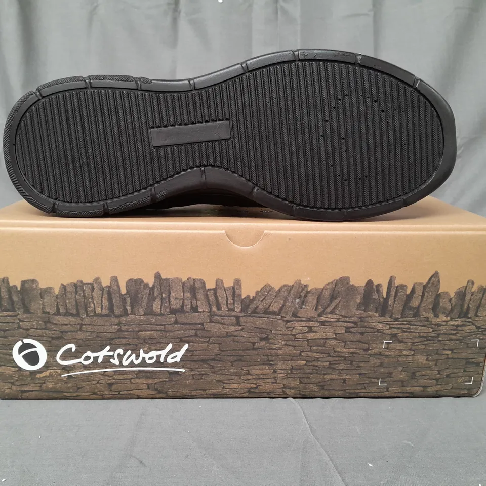 BOXED PAIR OF COTSWOLD LACE UP SHOES IN BROWN UK SIZE 10