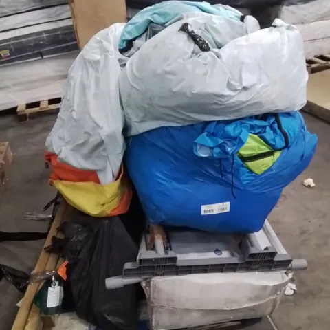 PALLET CONTAINING VARIOUS ASSORTED INCOMPLETE EXERCISE EQUIPMENT AND OTHER HOUSEHOLD ITEMS